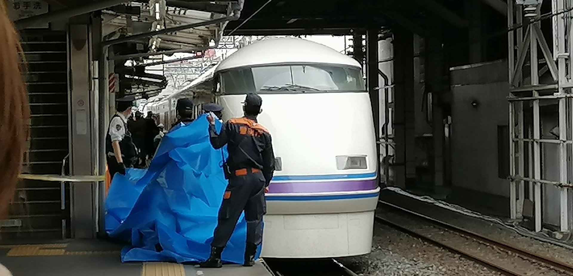 東武スカイツリーライン 西新井駅で人身事故 ホームに泣いてる女の人 飛び込み自殺の可能性 忍者猫 ブログ